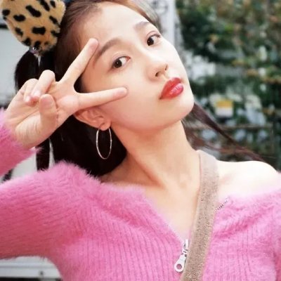 穿着旗袍的女孩